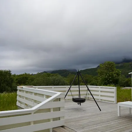Holdal, Midt I Lofoten Kleppstad